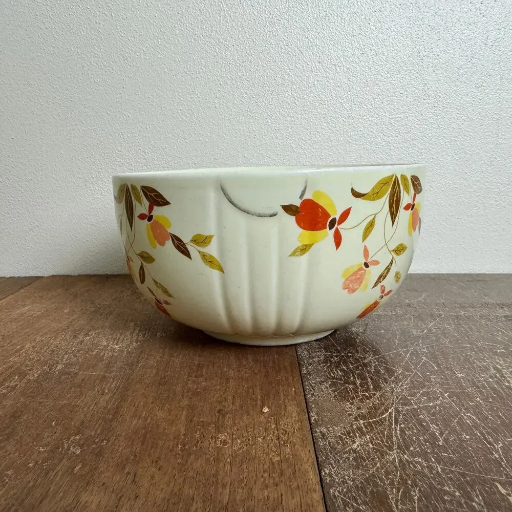 Hall's Superior Kitchenware Mary‎ Dunbar Fall Jewel Tea Autumn Leaf Bowl Uranium
